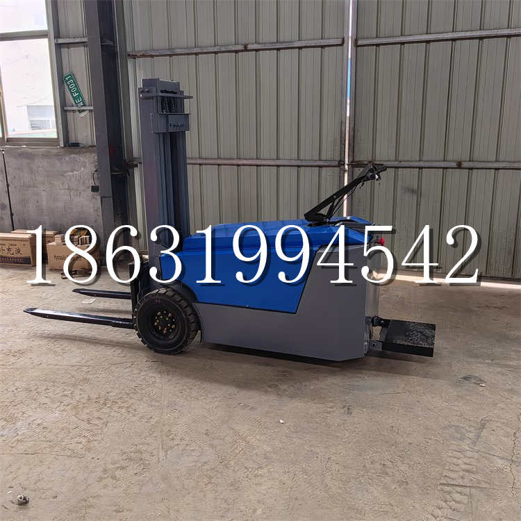 滴道区全电动叉车插腿式堆高车液压装卸车1.5吨升高小型站驾式铲车